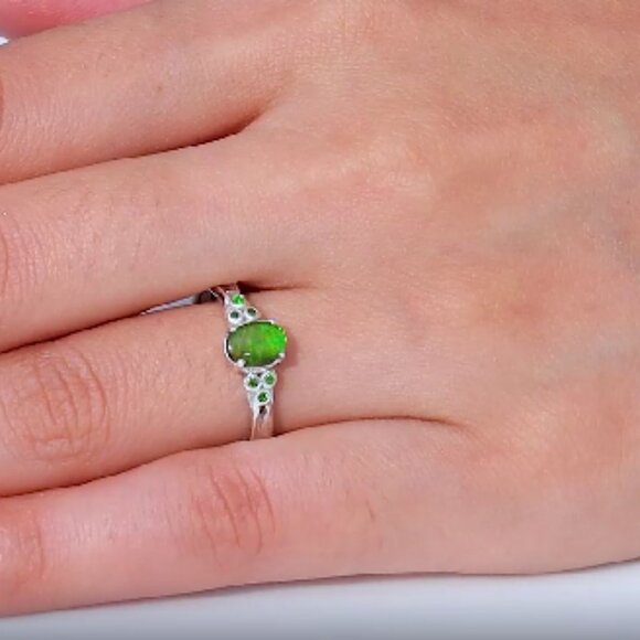 Canadian Ammolite and Chrome Diopside Ring - Picture 3 of 5